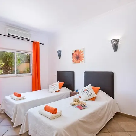 Villa Villas Norca A, B ,c *
